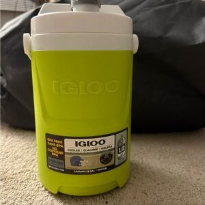 Igloo Lime Green Cooler 1/2 Gallon Jug